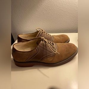 G.H. Bass & Co Men’s Oxford Shoes two-tone brown and beige. Suede/leather
